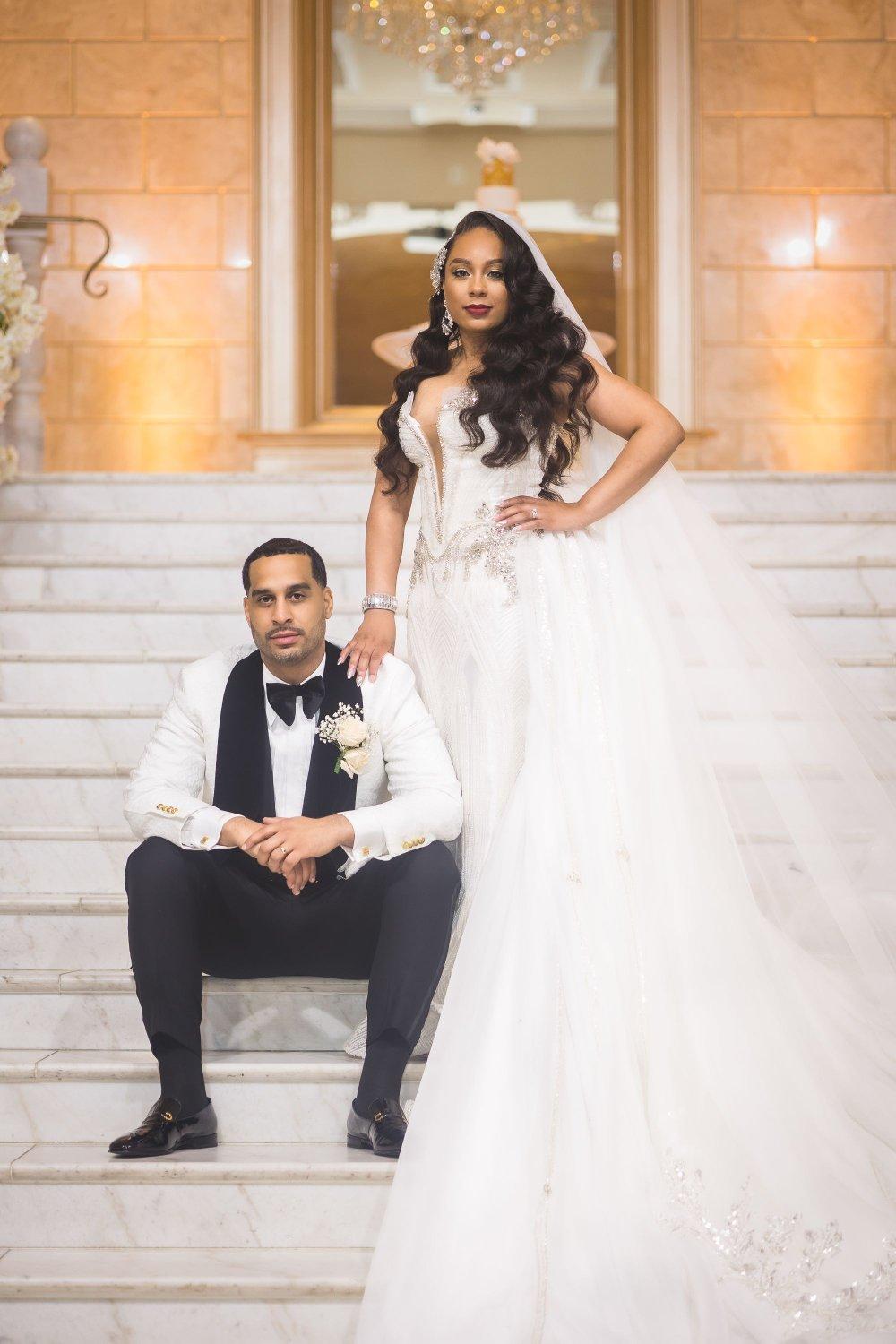 carousel-hero-element image-1